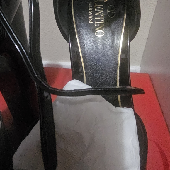 Valentino Garavani Black Patent Platform Heels - Picture 10 of 16